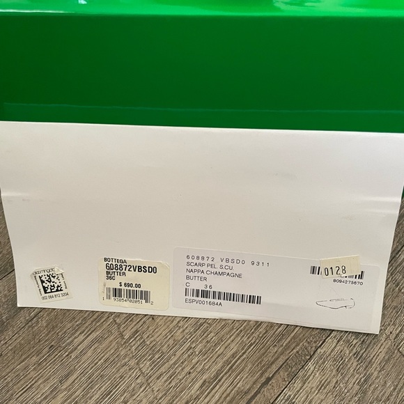 Authentic Bottega Veneta ballerina almond flats shoes in butter - Picture 2 of 12